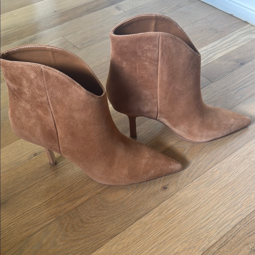 Marc Fisher Tan Heeled Boots Suede Ankle size 9.5